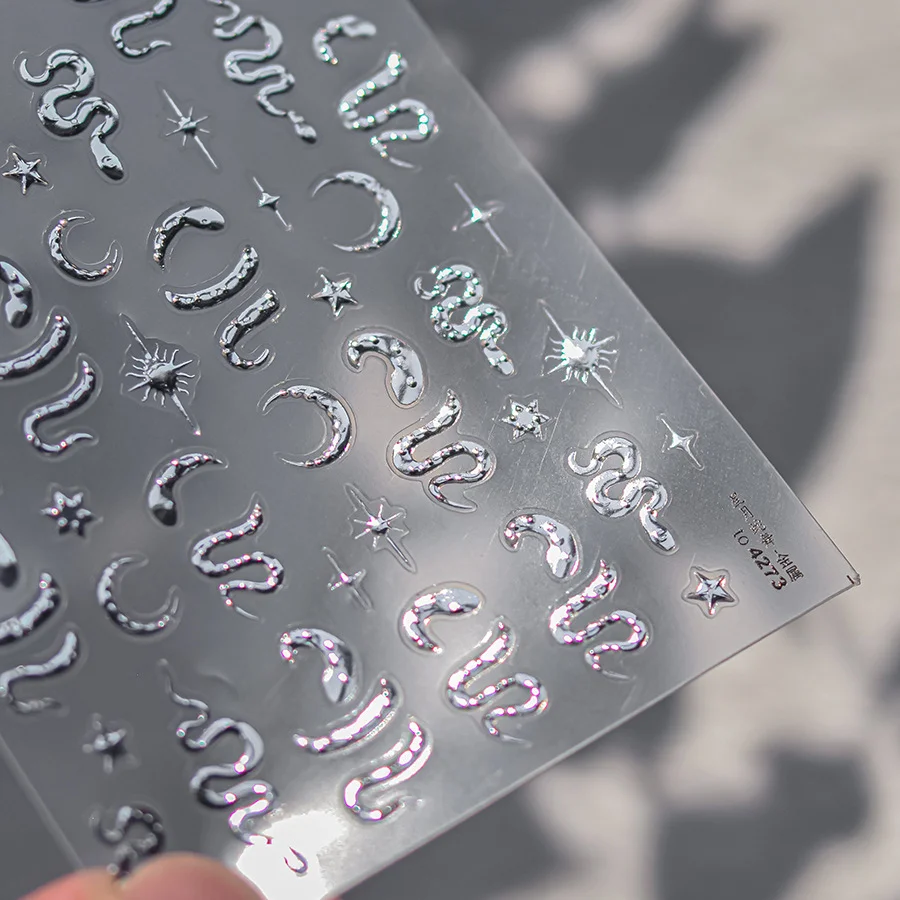 Самоклеящаяся наклейка-слайдер для ногтей золотистая/серебристая