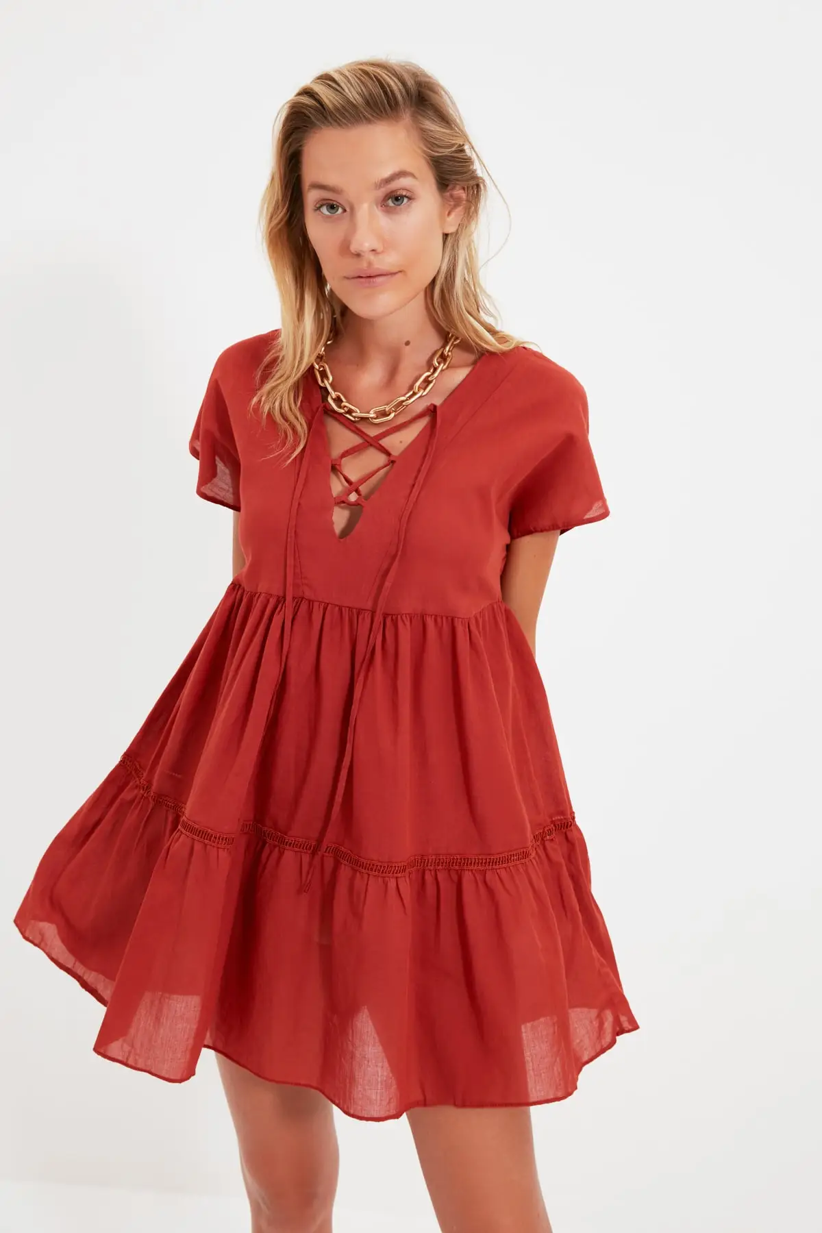 

Платье из вуали Trendyol TBESS21EL4340