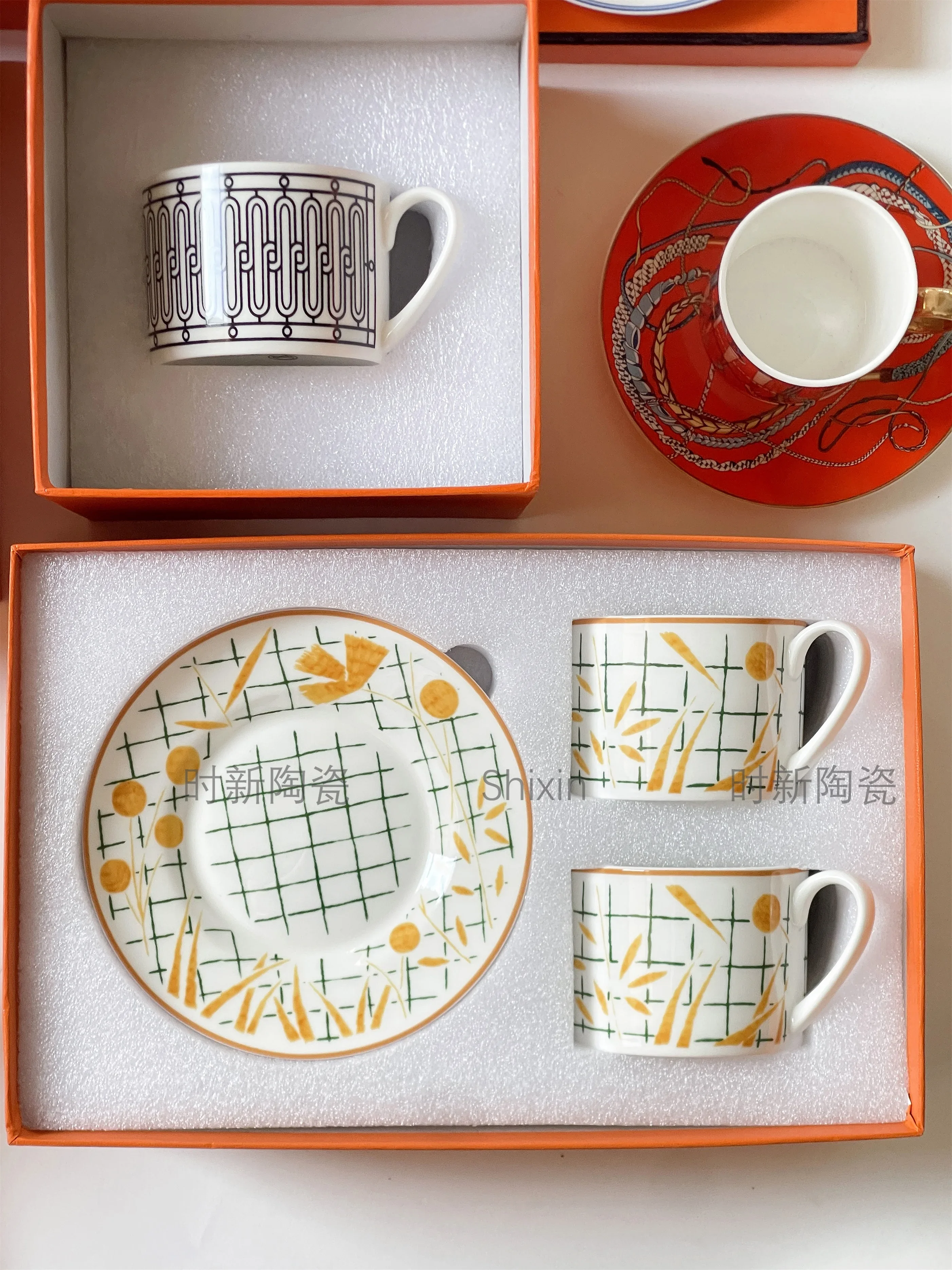 Европейская костяная фарфоровая кофейная чашка и блюдце подарочная коробка