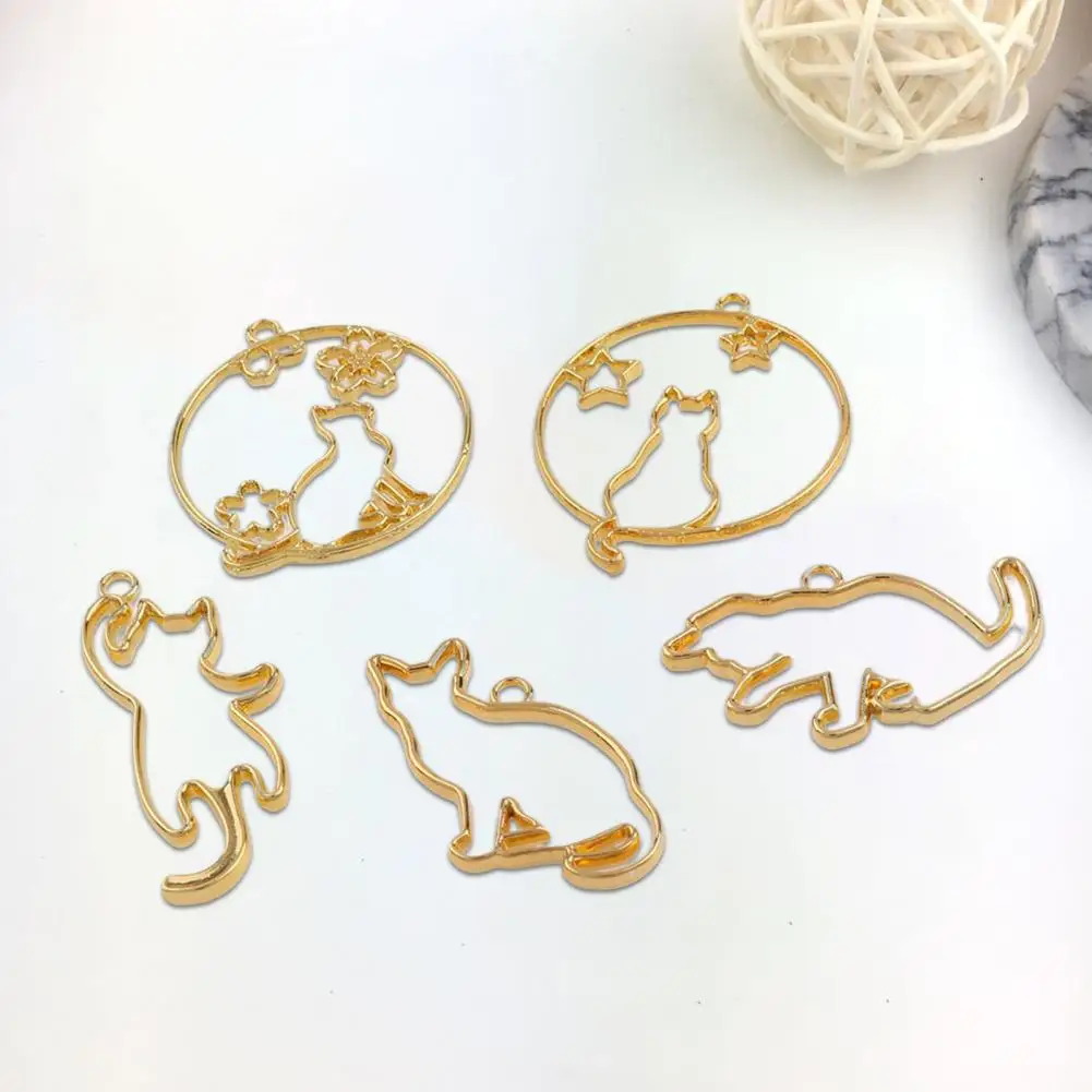 

Lovely Cat Empty Frame Not Easy to Break Solid Color Cat Shape Hanging Ornament Empty Box Decorative Empty Box 5Pcs