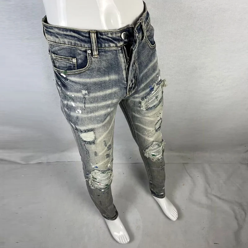 Рисунок 6 - Джинсы мужские в стиле ретро