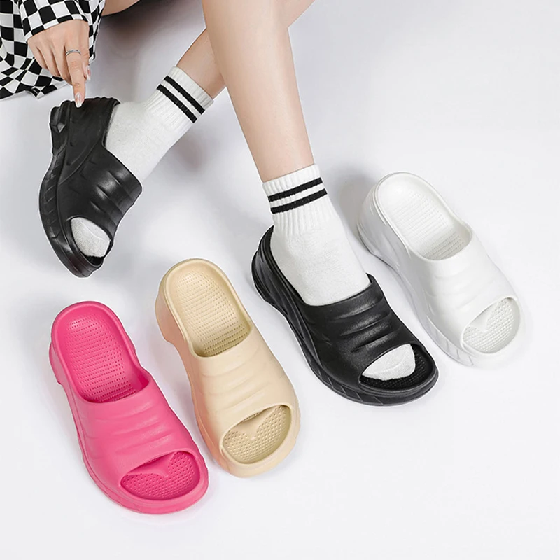 2023 New High Fashion Large Brand Slope Heel Slippers And Sandals Women Summer Outside Casual Anti-Slip Wedge Open-Toe Shoes