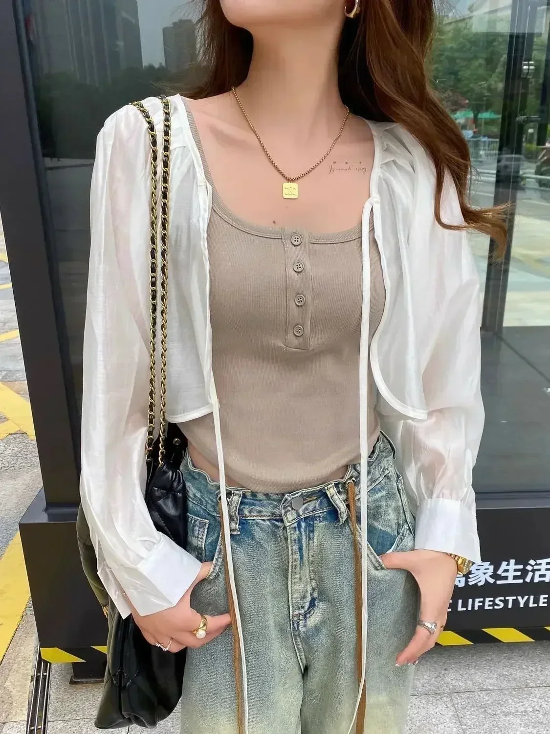 2024 дизайнерская пуговица простая однотонная майка женская верхняя одежда в