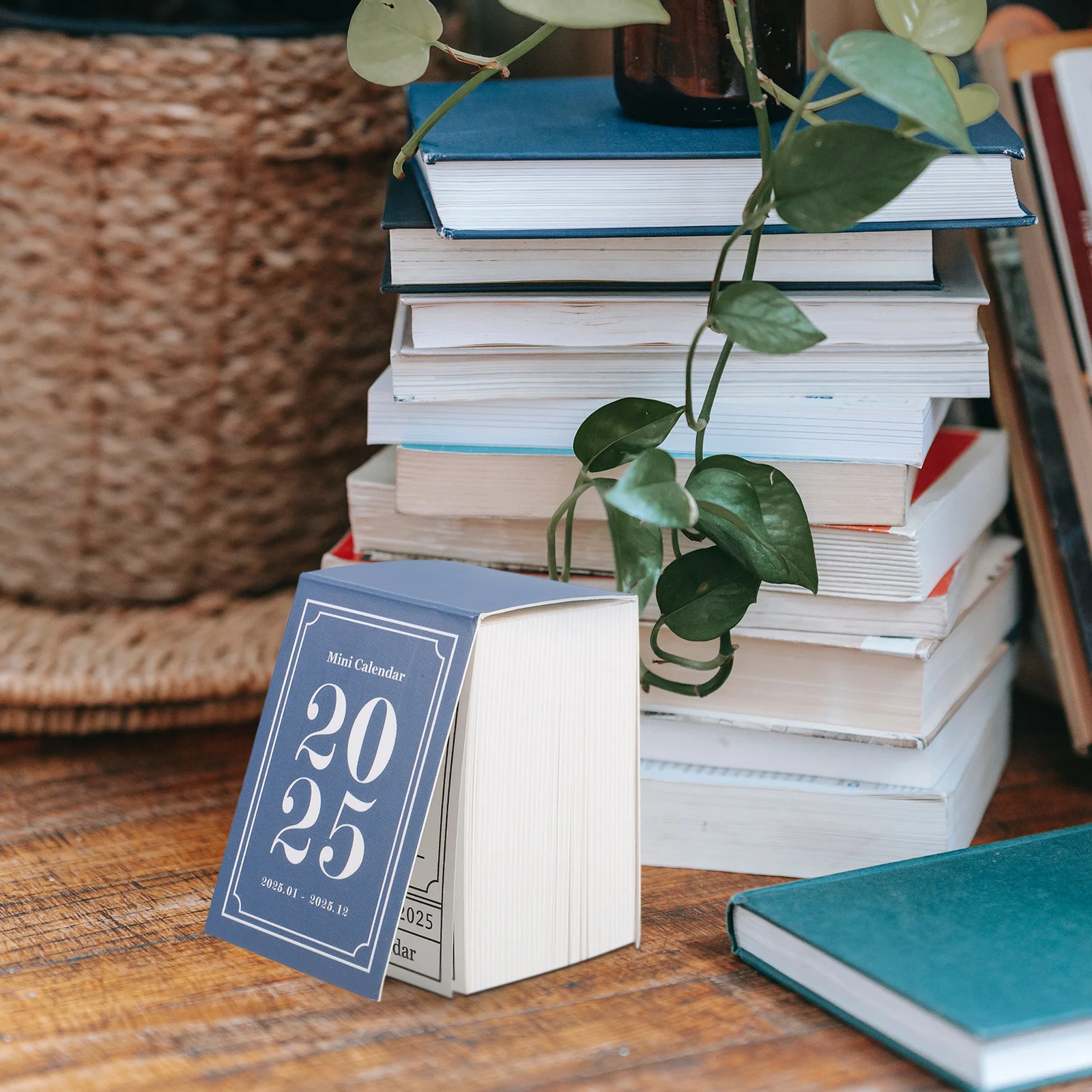 Повседневный календарь со снятием 2025 палатки календари ретро мини-Декор