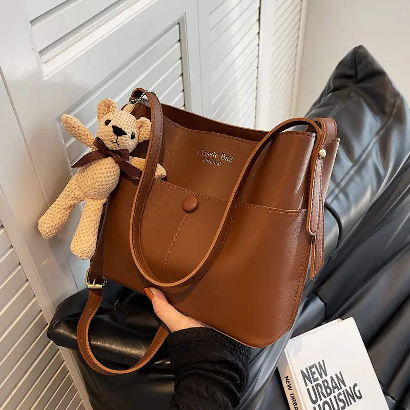 

Вместительная женская сумка под подмышки, Осень-зима, ретро, сумка через плечо с особым интересом, подходящая ко всему модная сумка-ведро