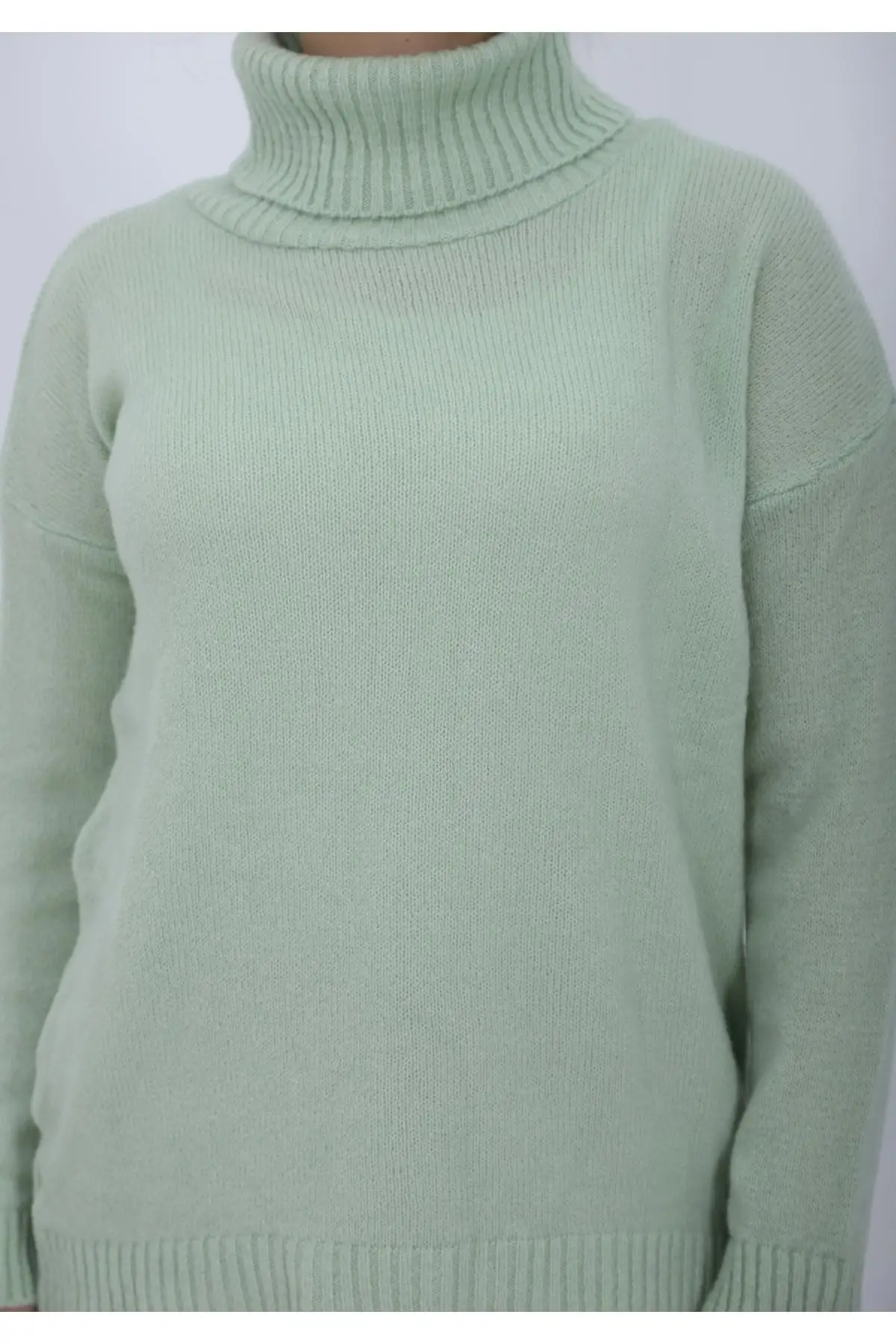 

Women Mint Green Eyelash yarn Fisherman Sweater Neck Sweater Women Muslim Sweater