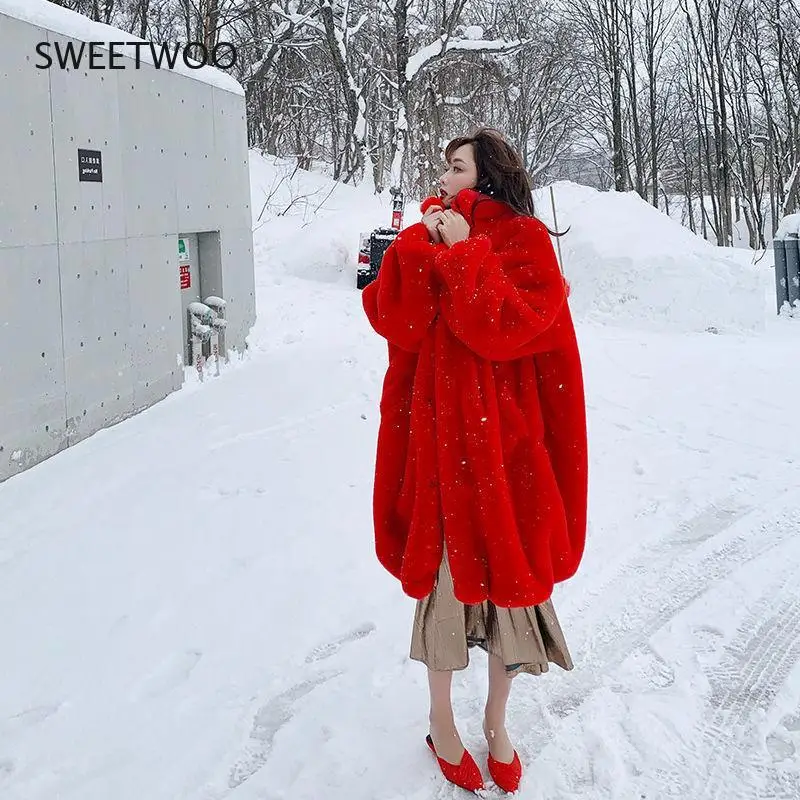 Oversized Red Thick Warm Soft Fluffy Faux Fur Coat Women 2021 Raglan Long Sleeve Long Fur Coats for Winter Contracted Slim Fresh