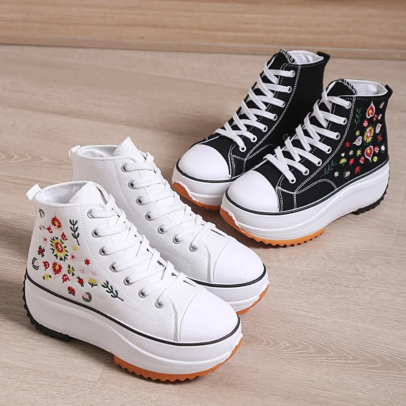 New High Top Sneakers Women 2022 Fashion Embroidered Platform Canvas Shoes Ladies Casual Short Boots Zapatos De Mujer