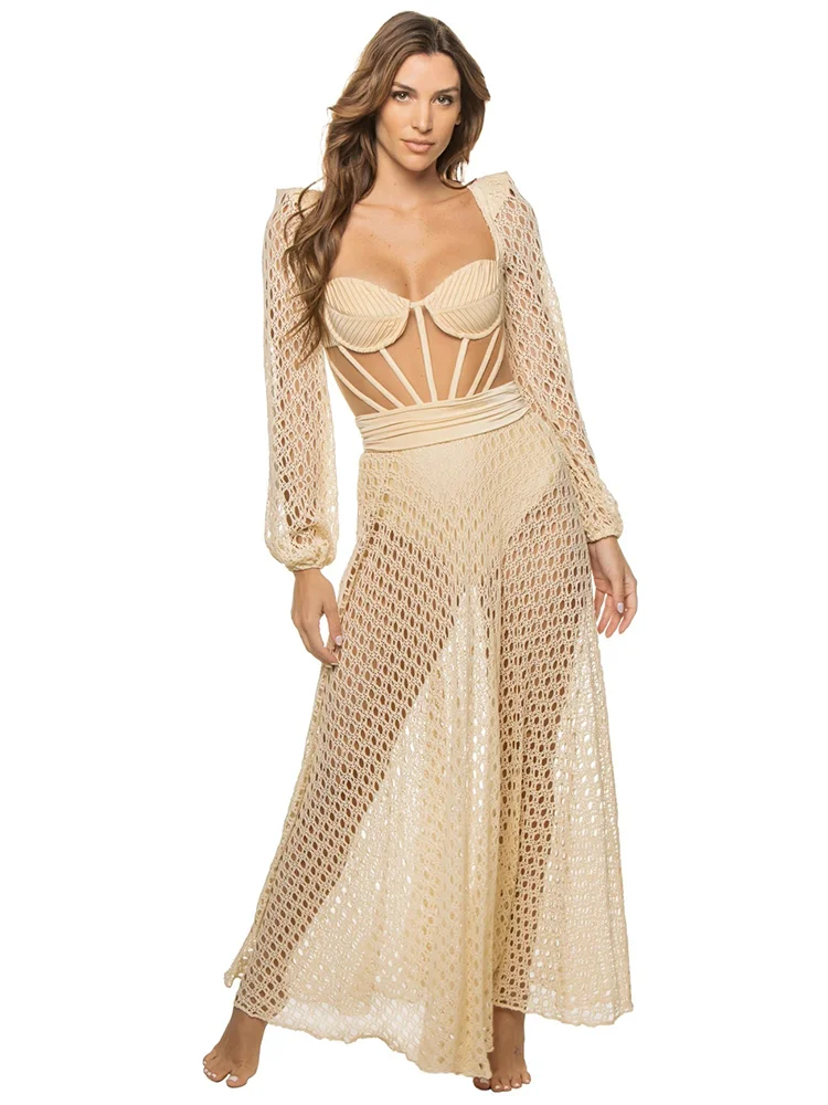 Рисунок 4 - Женский ретро купальник с вырезами и открытой спиной