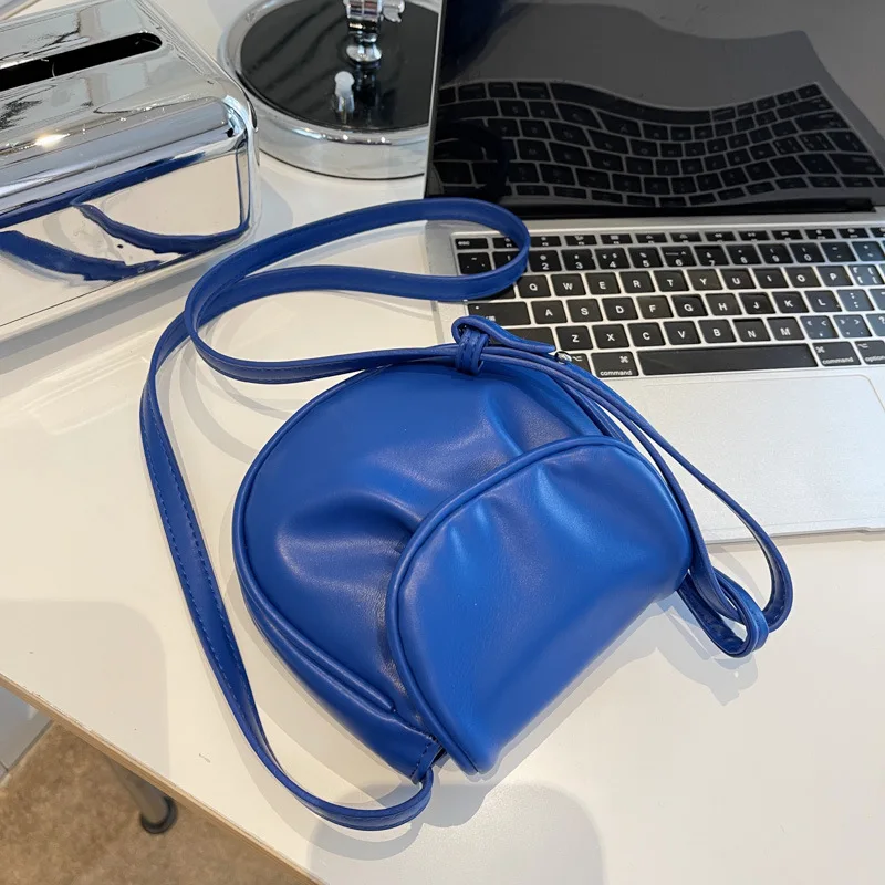 

Klein Blue Fashion Women's Bag 2022 Spring High-quality New Niche Design Pleated Shoulder Bag Texture Messenger Shell Bag