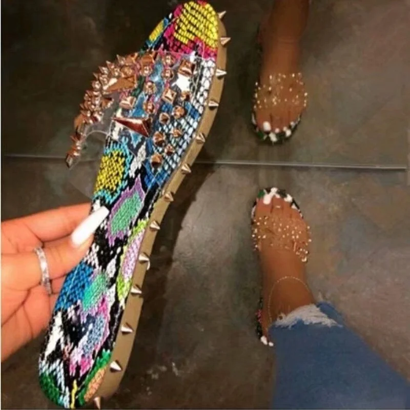 

Fashion Large Size Sandals Women's 2022 Summer One Word Rivets Transparent Flat Slippers Personality Sandals Beach Women's Shoes