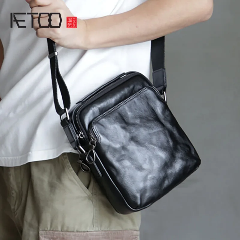 

AETOO Men's hand-grabbing pattern shoulder bag, first layer cowhide messenger bag, casual retro business men's bag