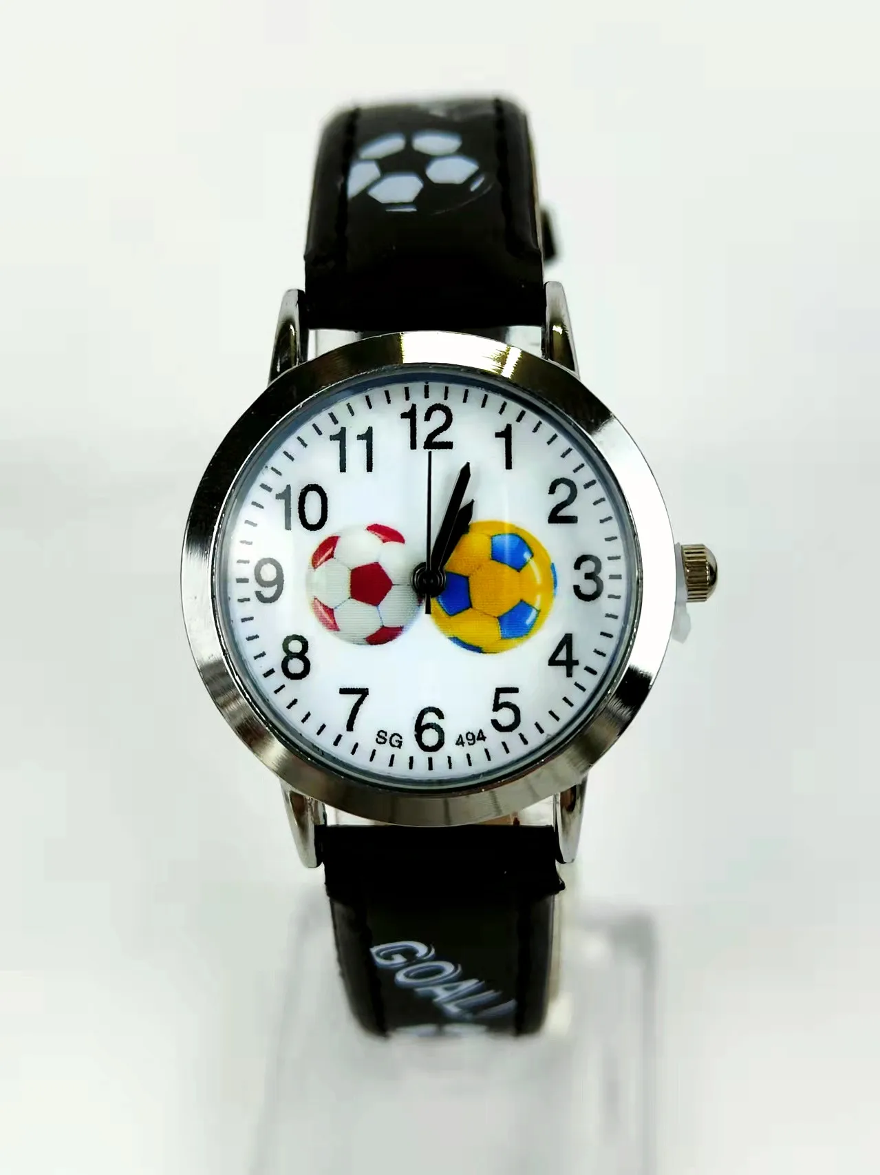 Детские часы 2021 Мультяшные с футбольным мячом для мальчиков кожаный ремешок