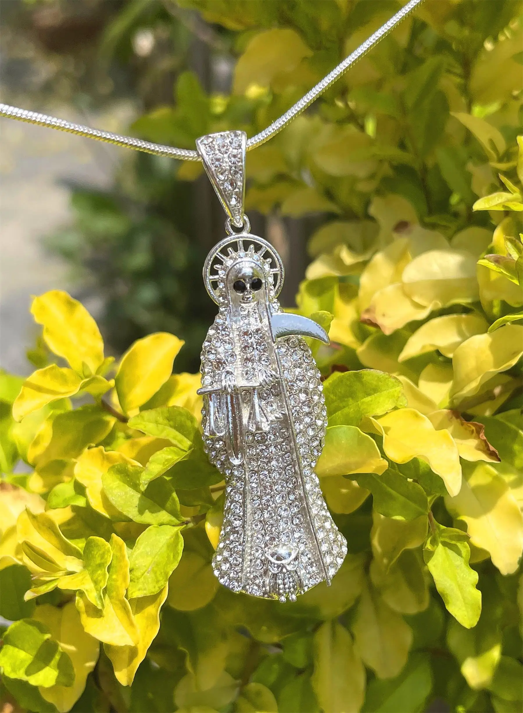 Англанг Подвеска Санта Муэрте Святая Смерть Кубический цирконий Золотистый цвет Иисус Хип-хоп Цепочка Ожерелье Блинг Парти Ювелирные изделия.