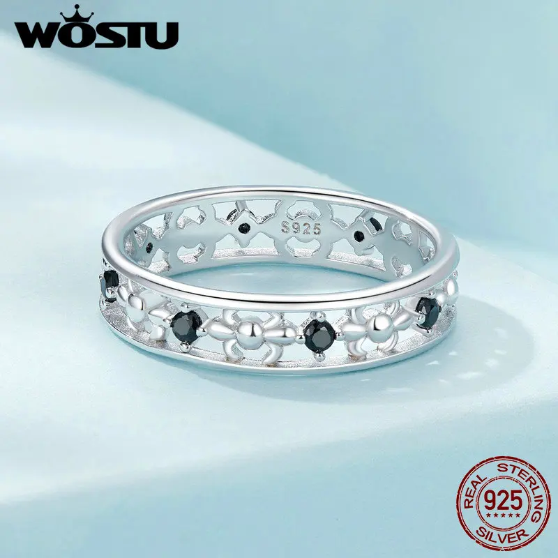 Женское кольцо из серебра 925 пробы с черным Цирконом