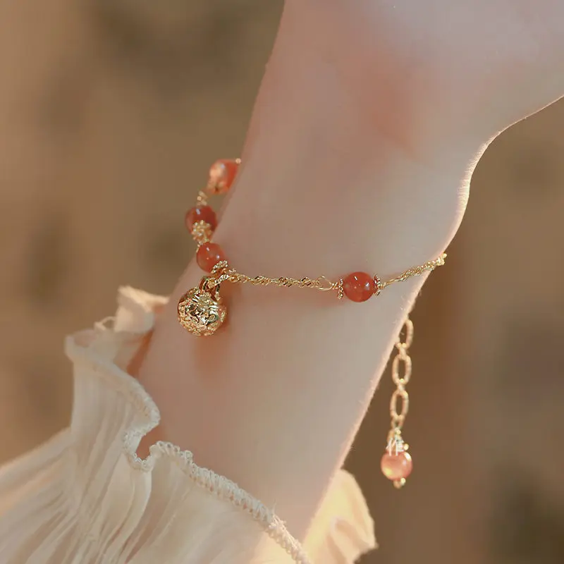

2022 New Trend Red Agate Bell Bracelet for Women Jewelry Accessories Simple Stone Bracelet for Party Casual Jewelry Supplies