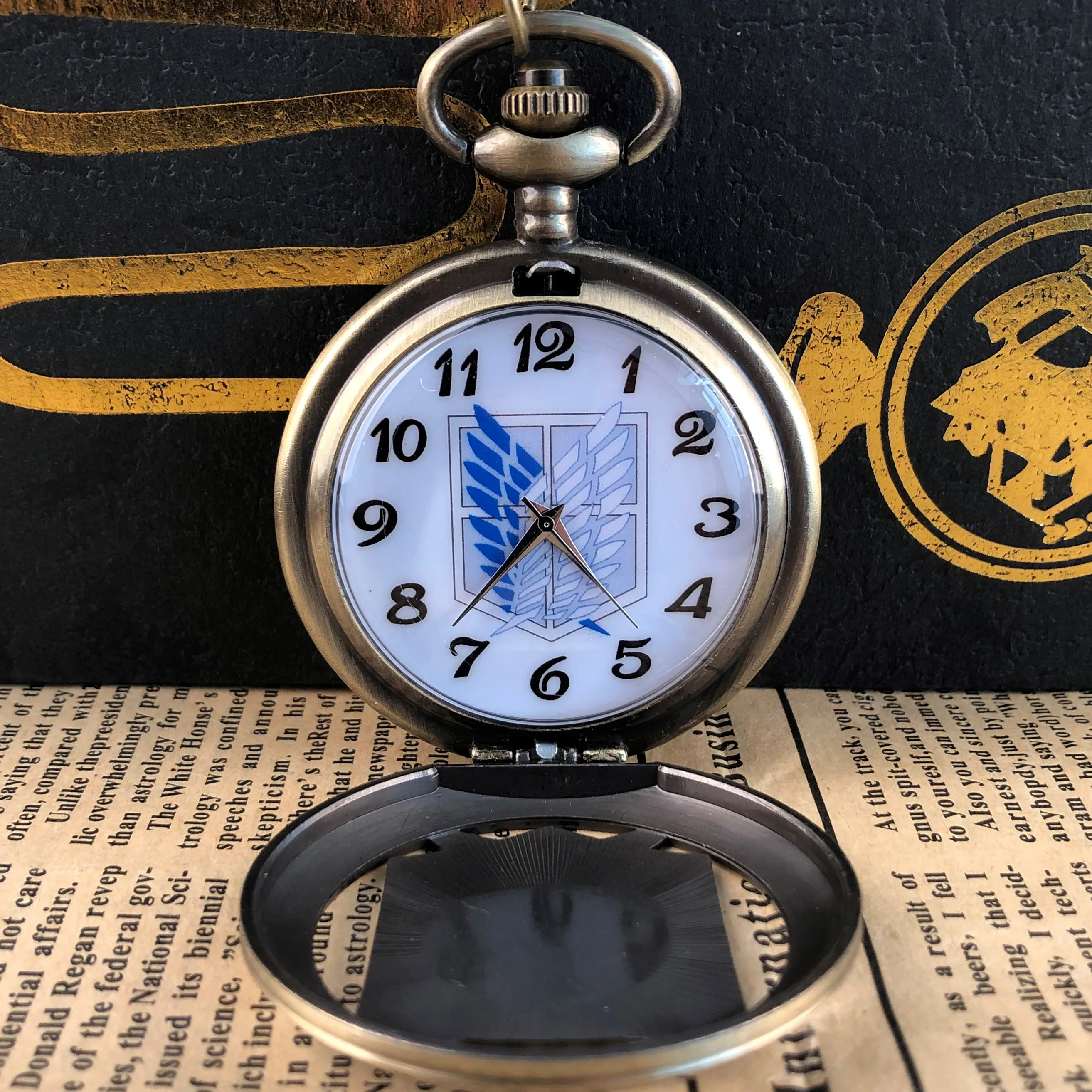 Часы наручные мужские/женские кварцевые с подвеской на цепочке и логотипом