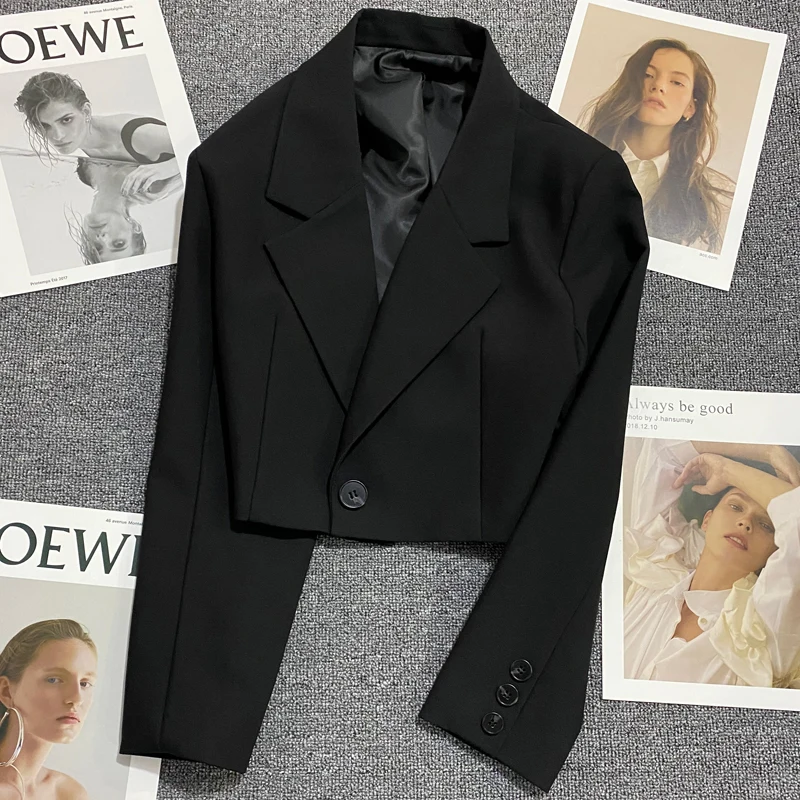 

Black suit coat woman short fall 2023 new joker fashion show thin suit students trend