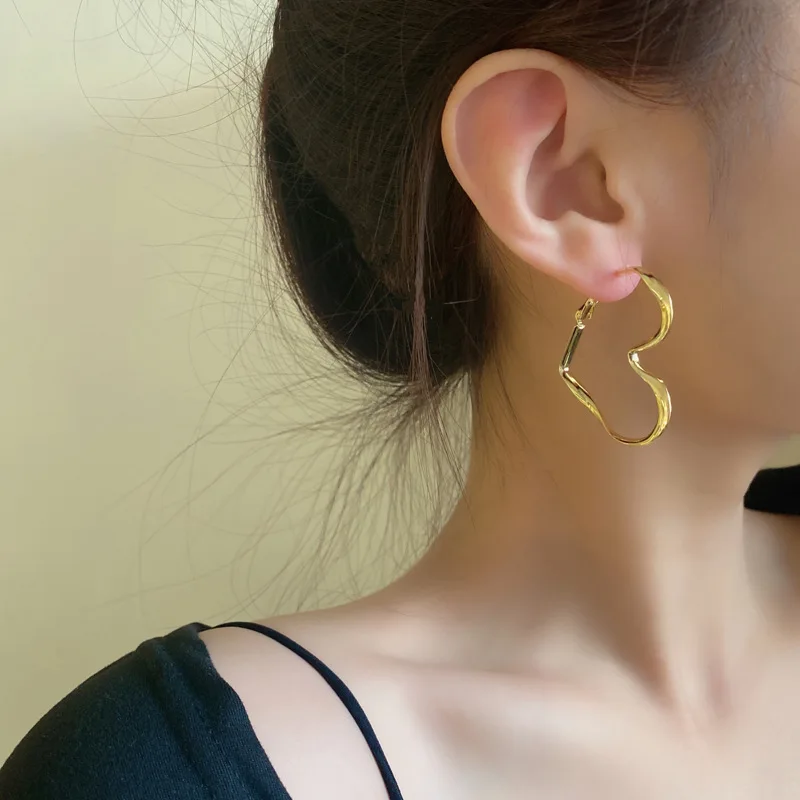 

Fashion Big Heart Earrings Punk Jewelry For Cool Women Girl New Vintage Silver Color Friendship Gifts Accessories