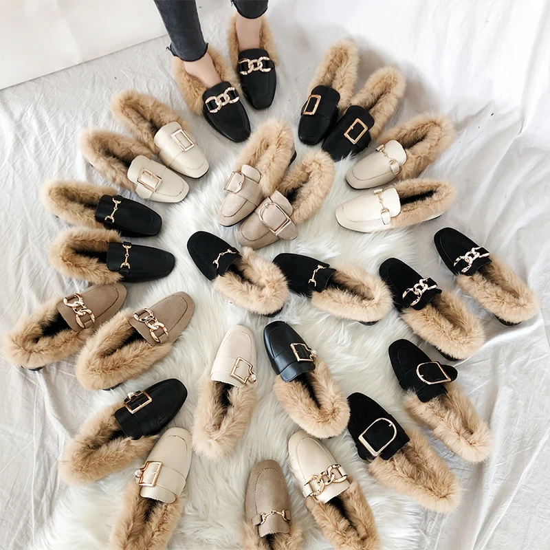 Лоферы женские без шнуровки мокасины из искусственного меха с металлической