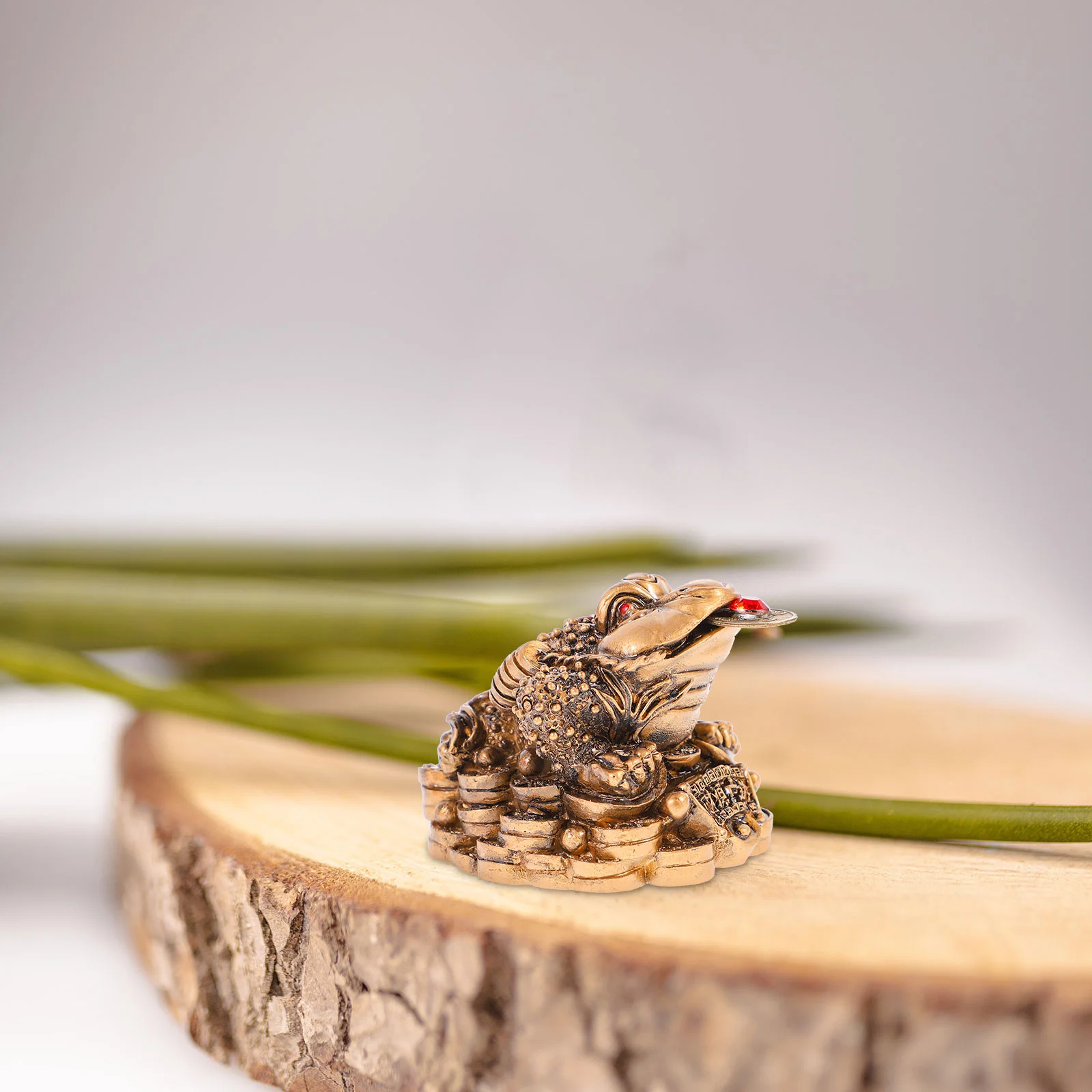 Chinese Toad Animal Model Figurines Chic Feng Shui Money Wealth Crafts Office Resin Decoration Tabletop Ornaments Good G