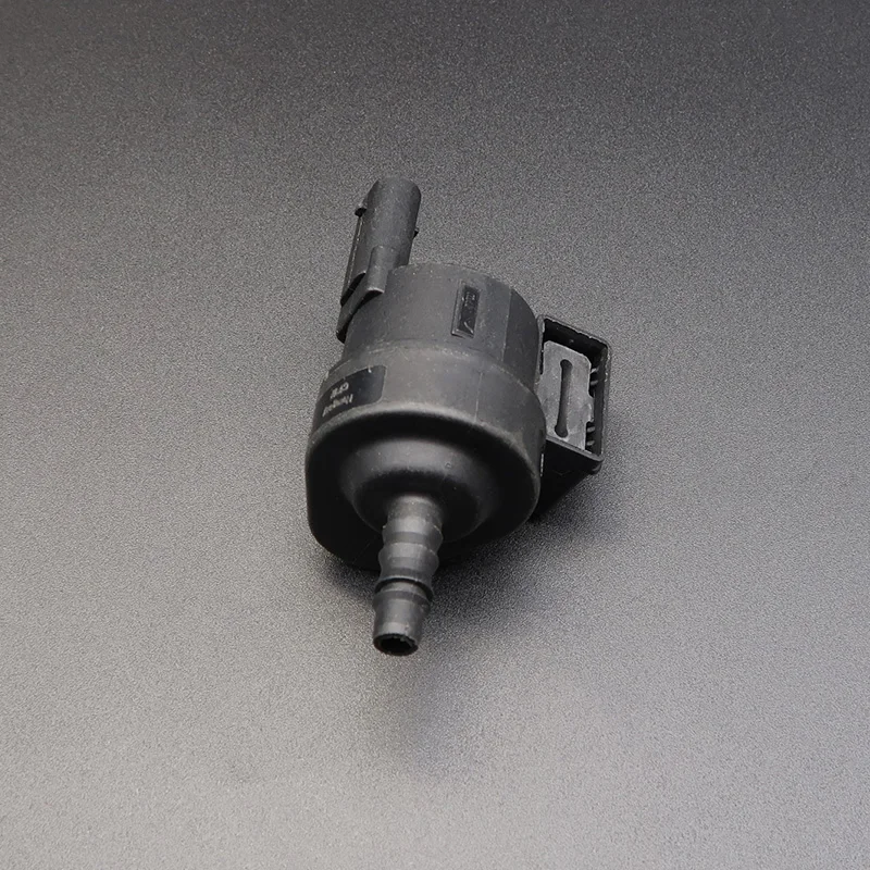 06H906517T для Audi A1 A3 Q3 Volkswagen Series резервуар с активированным углем вакуумный