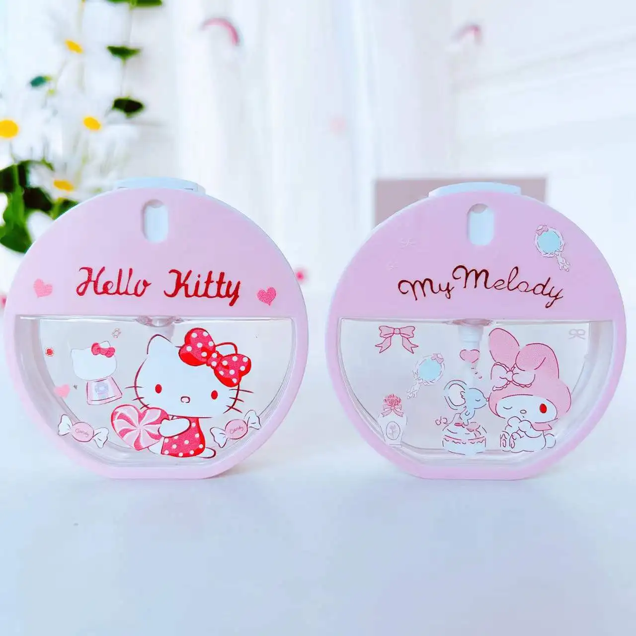 

Sanrio 30Ml Split Bottlehello Kitty Kawai Cartoon My Melody Snoopy Portable Round Pvc Alcohol Perfume Spray Bottle Children'Toys