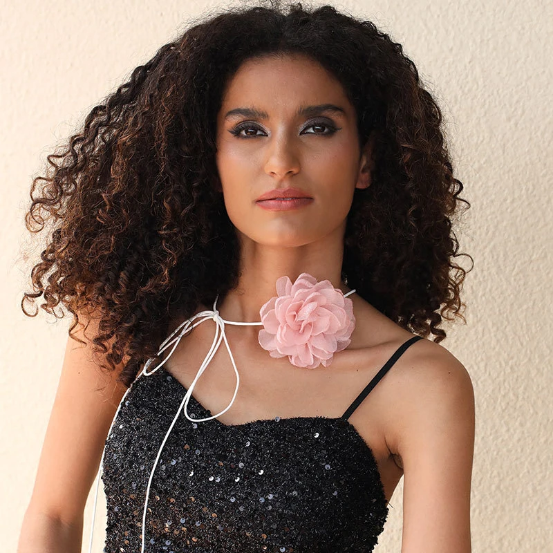 Рисунок 2 - Женское Ожерелье-чокер с цветком розы