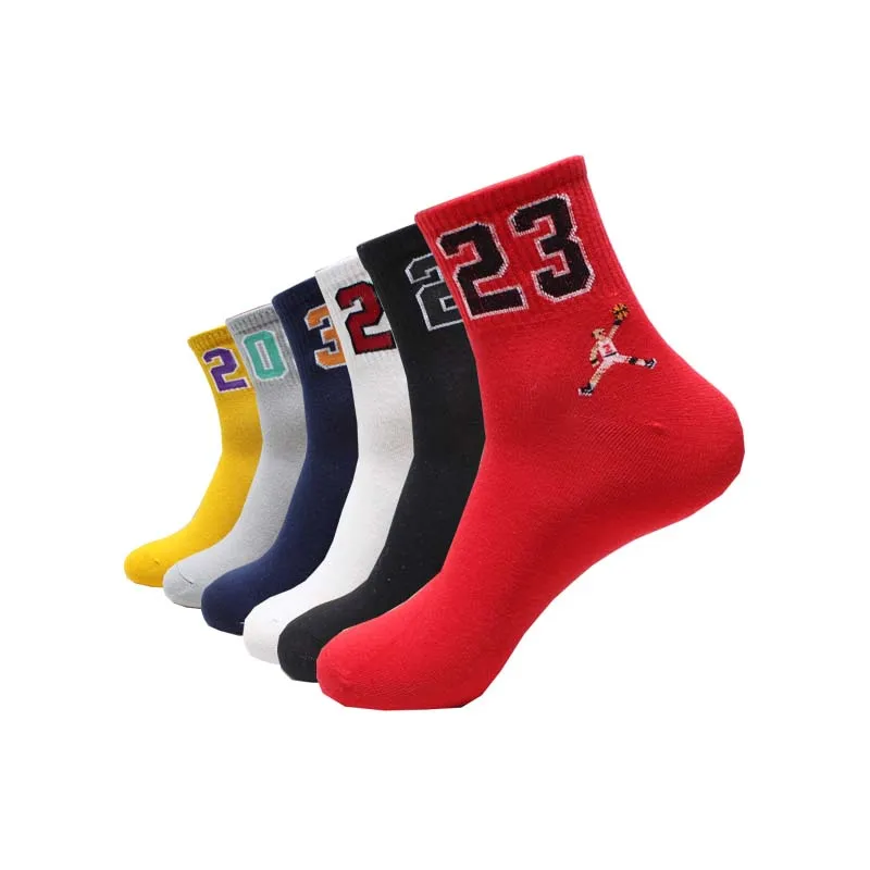 

Recommend Men Sports Cotton Socks Autumn Winter Outdoors Colorful Basketball Socks Men's High Quality Running Socks
