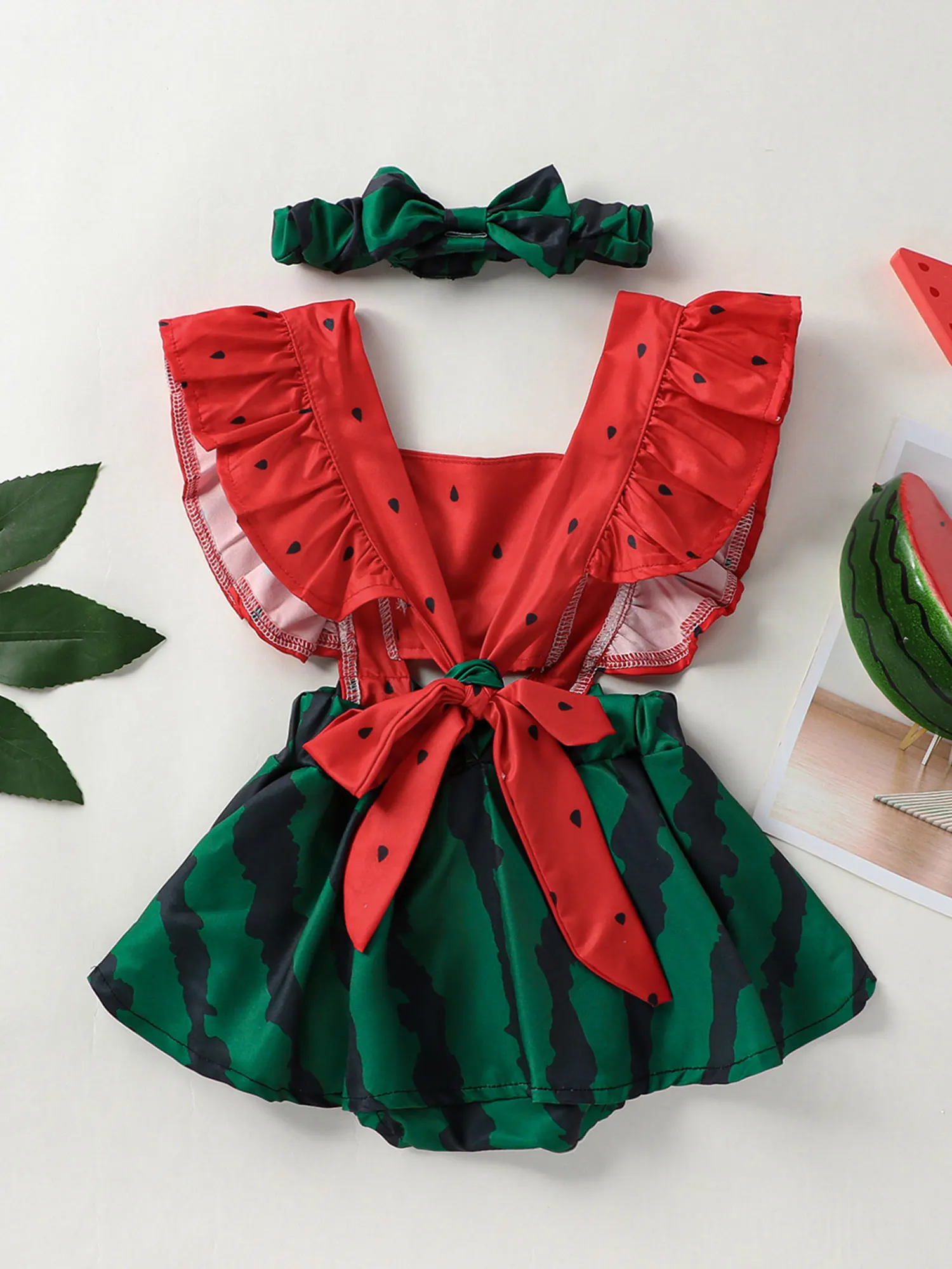 

Cute Toddler Girls Floral Print Sleeveless Romper Dress with Bowknot Headband