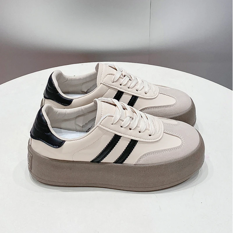 Женская вулканизированная обувь на плоской высоте. Дизайнерские корейские