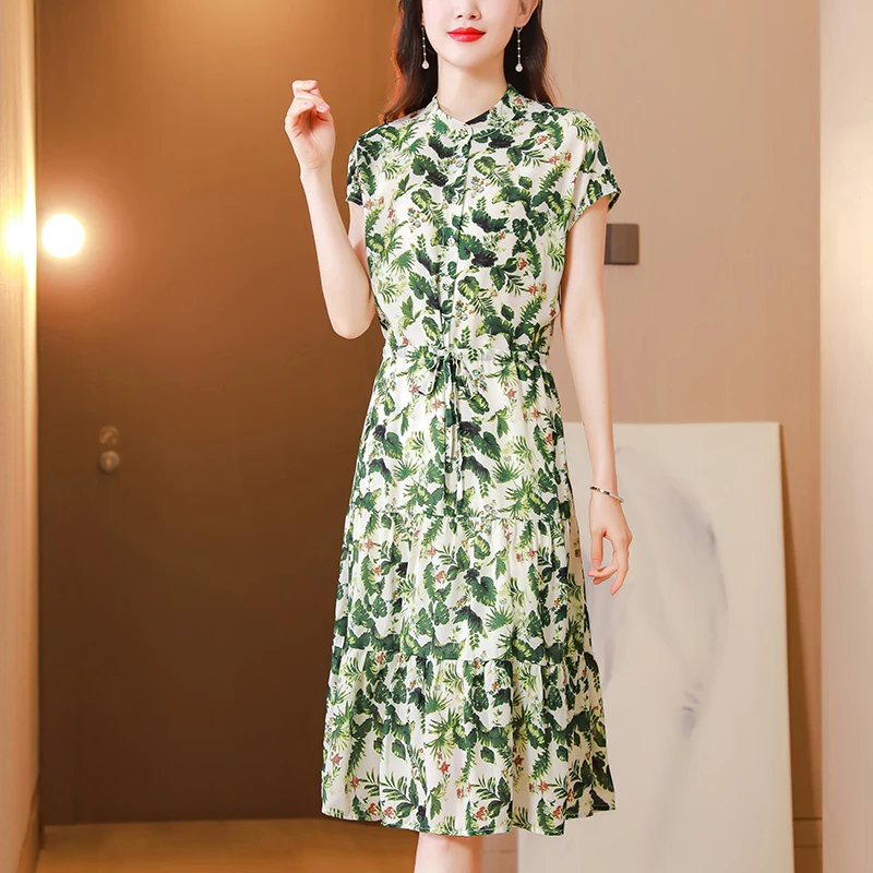 Charming and Chic Printed Dress Fashionable and Comfortable Floral Print Dress for Commuting and Casual Wear