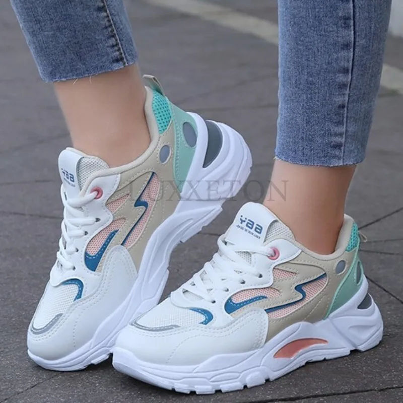 Дышащие спортивные туфли на толстой подошве в студенческом стиле удобные