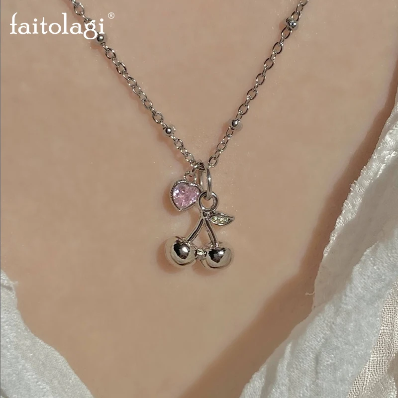 

Kpop Cherry Pink Crystal Heart Pendant Necklace for Women Korean Y2K Sweet Cherry Necklace Grunge Clavicle Chain Collar Jewelry