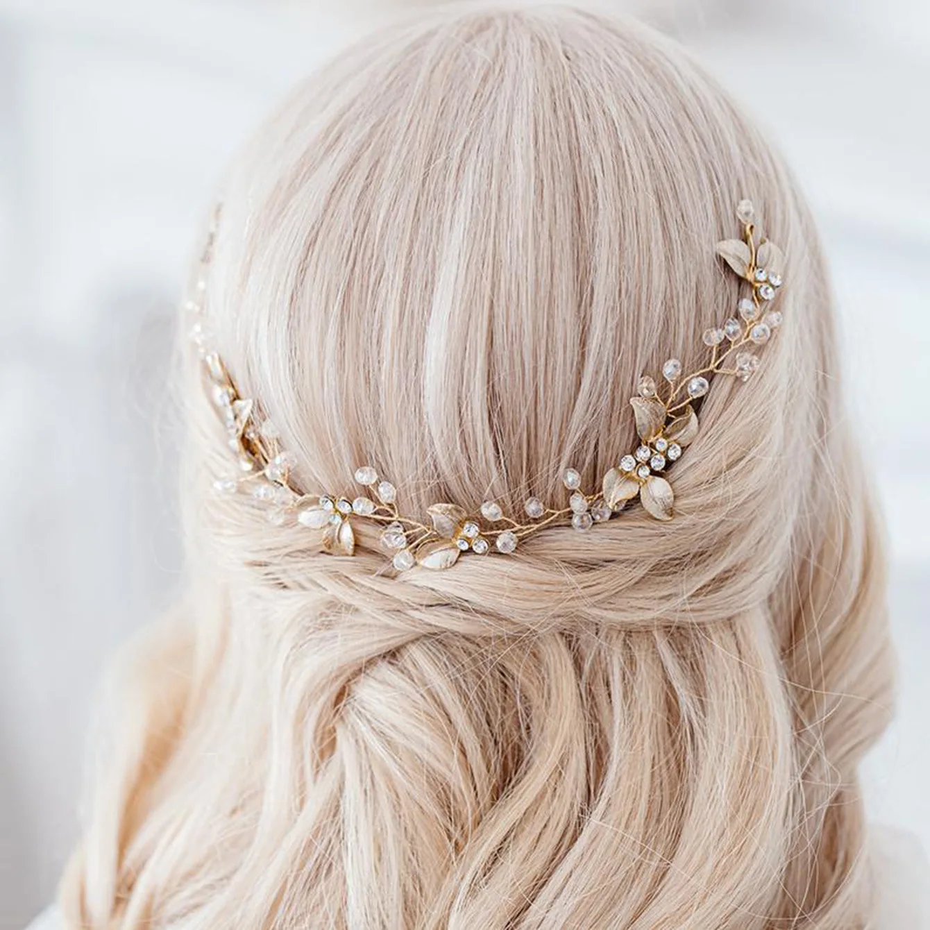 

New Pearl Leaf Comb Headband Hair Accessories Women Tiara Headband Wedding Accessories Headband on the head