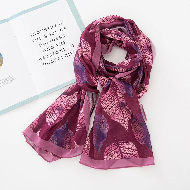 Женский шифоновый шарф с винтажным градиентным принтом в виде листьев