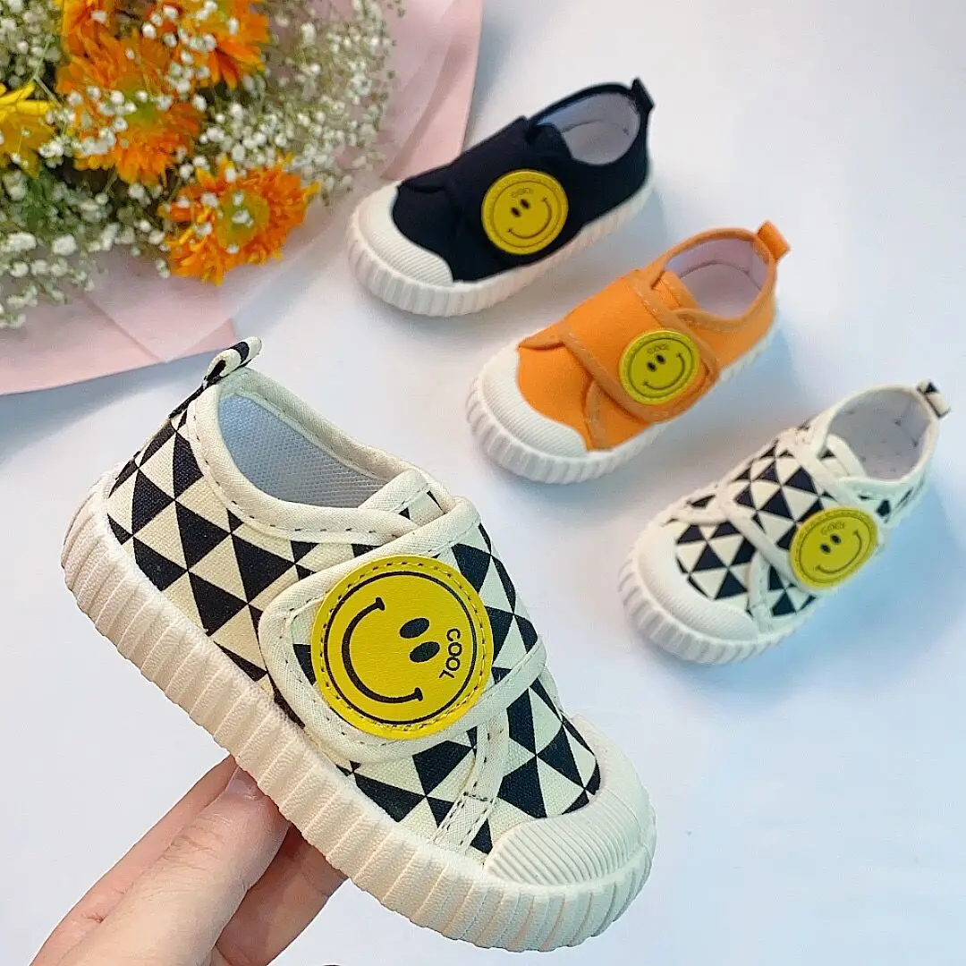 Children's Canvas Shoes New Korean Version of Smiley Face Casual Men and Girls Baby Toddler Shoes 0 to 6 Years Sneakers Kids