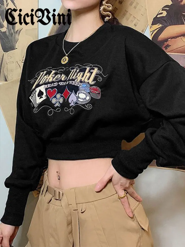 

Женская толстовка с вышивкой, осень 2022