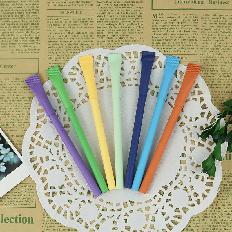 

2PCS Christmas Kraft Paper Advertising Pen Soluble Disposable Paper Tube Pen School Office Signature Writing Pen Stationery