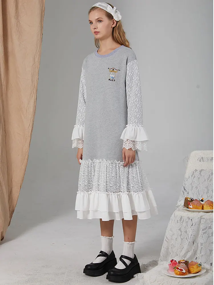 

Женское элегантное и благородное серое платье-свитшот составного кроя от нишевого дизайнерского бренда в Китае