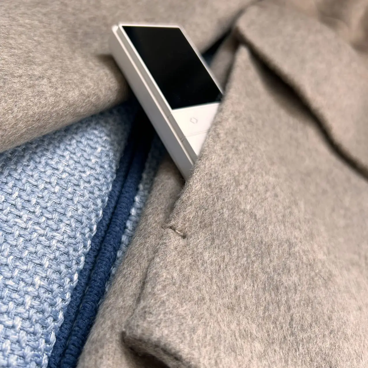 Женская кашемировая куртка с капюшоном цвет в ассортименте