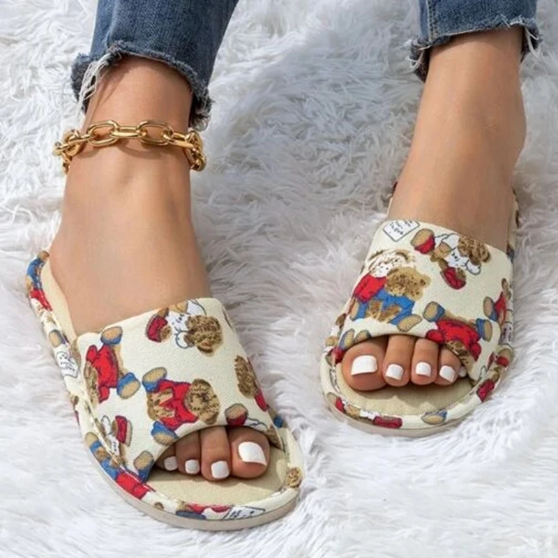 

2023 Summer New Cartoon Graphic Canvas Bedroom Slippers Fashion Women Slides Flat Heel Outdoor Beach Woman Slippers Ladies Shoes