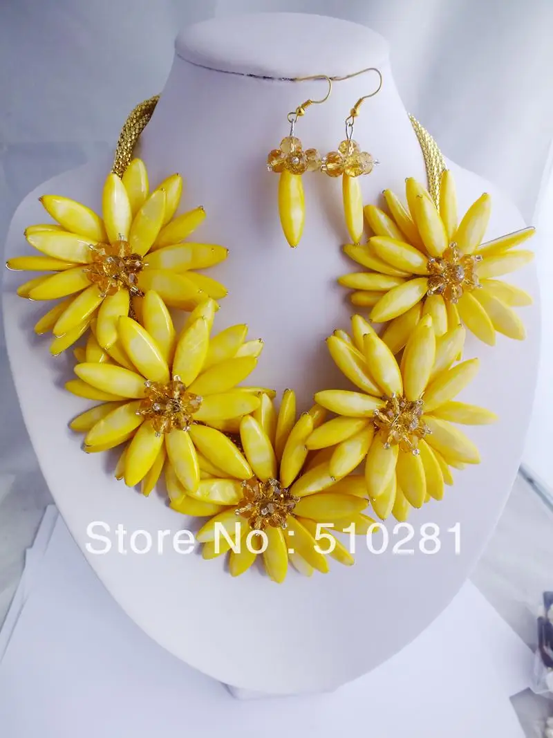 

Fashion Wedding Shell Flower Jewelry Necklace Earrings Set 20"