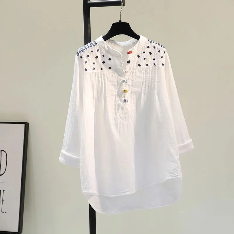 

2022 Spring Arts Style Women Long Sleeve Loose Casual White Shirts Flower Embroidery Cotton Blouse Female Tops Plus Size