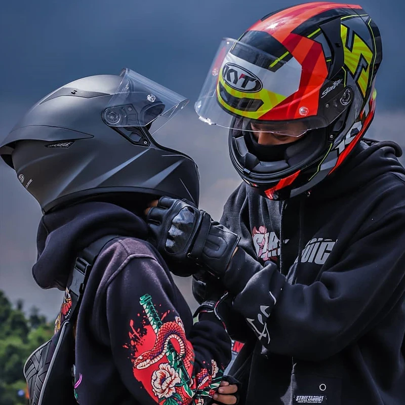 Сертификация KYT ECE DOT Мотоциклетный шлем Полнолицевой высокой плотности ABS с