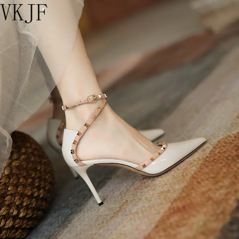 

Women's Rivet High Heels Sandals 2023 Summer New Closed Toe Pointed Toe Design Sense Niche Thin Heeled Strap French style Style