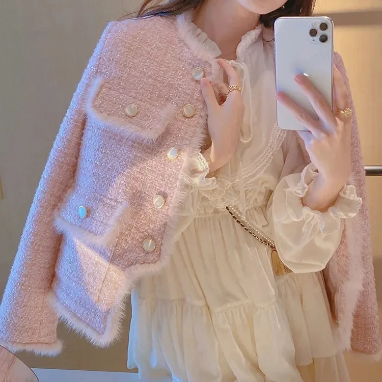 

Xiaoxiangfeng Pink Thickened Wool Pearl Button Short Coat Women's Winter Celebrity Little Mink Wool Knitted Top