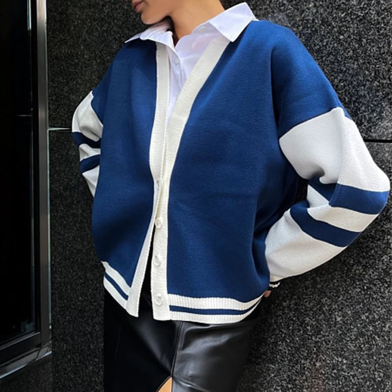 

Женский однобортный вязаный кардиган, простой свободный свитер в полоску контрастных цветов с V-образным вырезом и длинным рукавом, осень 2023