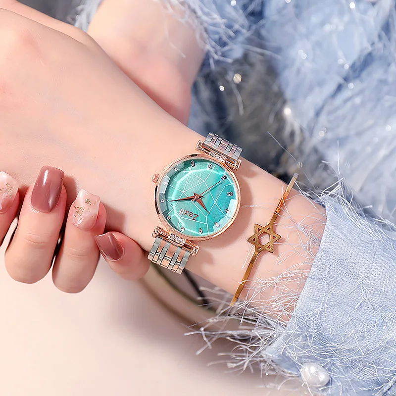 

Новинка 2022, роскошные модные женские часы со стразами, Корейская версия, простые темпераментные часы, женские часы