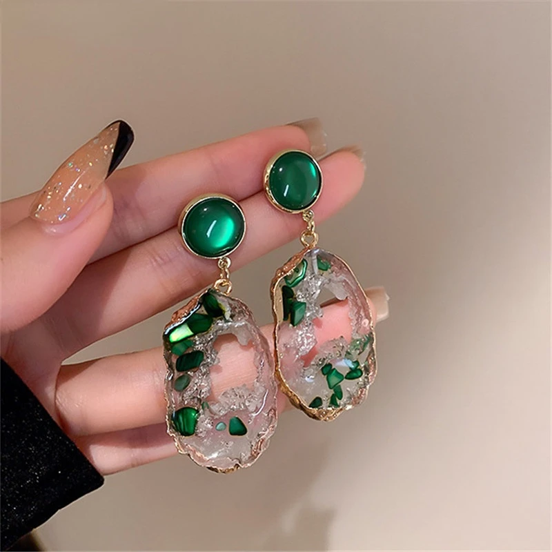 

Vintage Irregular Acrylic Pendants Green Round Opal Earrings For Women Hyperbole Long Tassel Drop Earrings Jewelry Gift